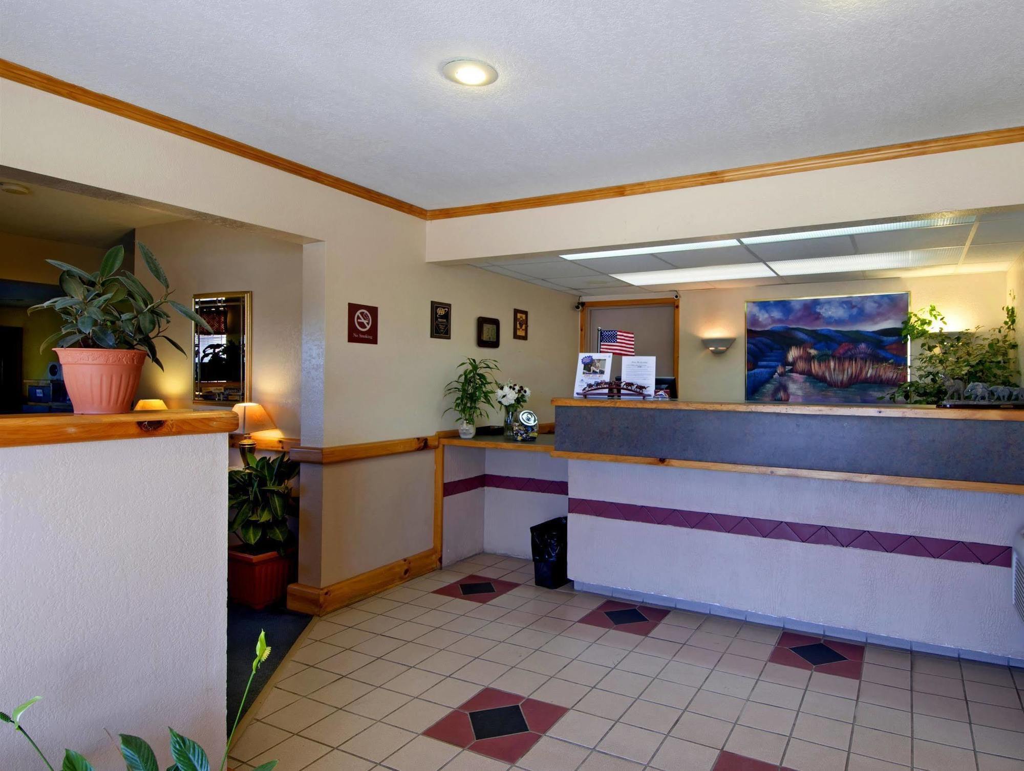 Americas Best Value Inn Garden City Exterior photo